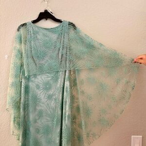 Tadashi Shoji - Mint Embroidered Capelet Gown